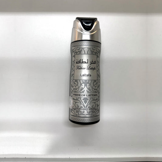 Lattafa Fakhar perfumed spray 200ml can
